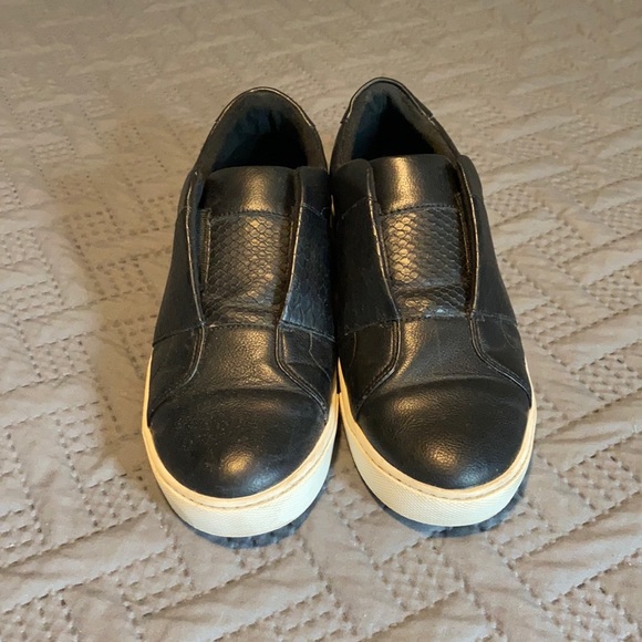 Aldo Shoes - Aldo : Black Leather Sneaker - Size 6